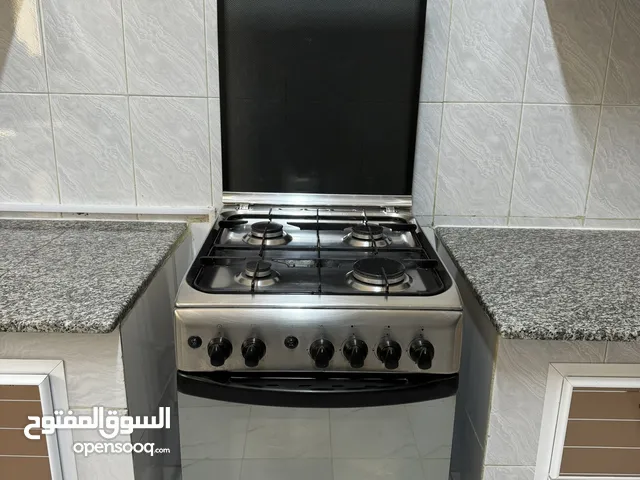 4 burner gas stove with oven