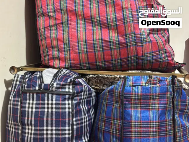 ملابس مستعمله للبيع