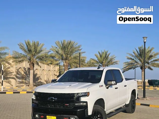 شفرولية سلفرادو تريل بوس Z71 خليجي وكالة عمان