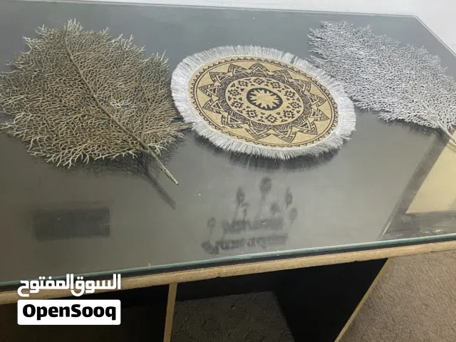 طاولة سفرة دون كراسي