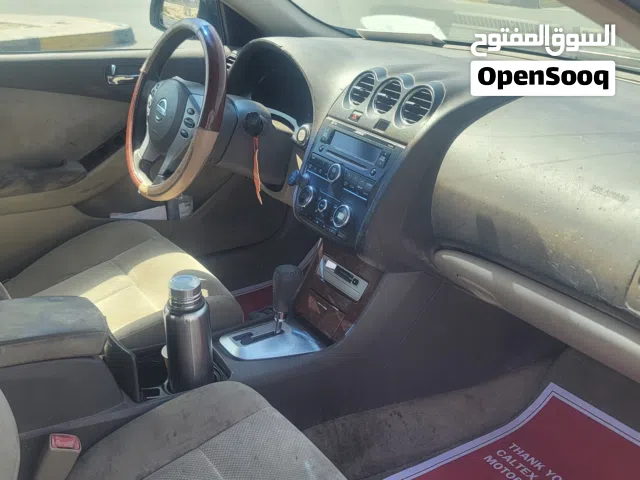 2009, نيسان, التيما, SL