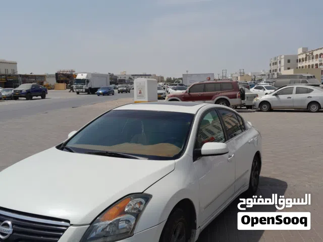 2008 نيسان التيما S