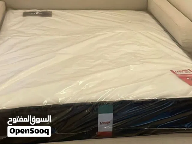 فرشة مفرد و نص (كوين) شبه جديدة - LANA  ROYAL MATTRESS QUEEN SIZE