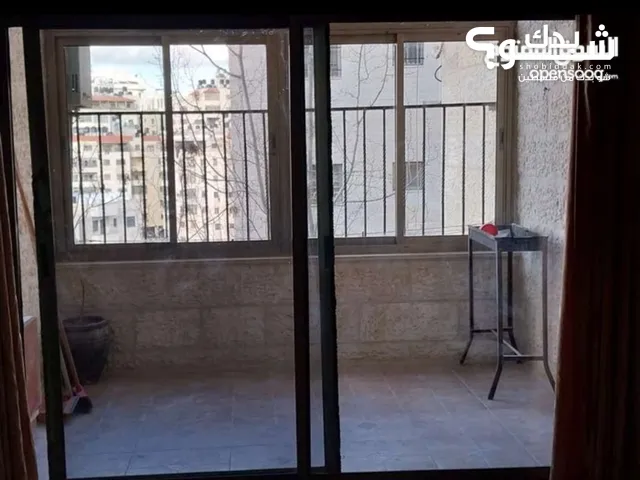 ثلاث غرف نوم مفروشة الارسال قزب من وزارة الماليه 650$