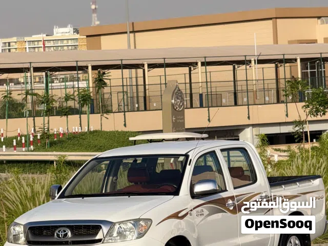 2011 Toyota Hilux DLX