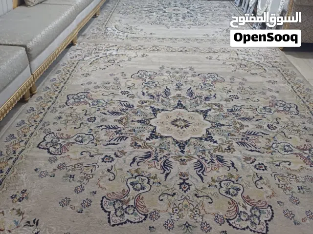 للبيع سجاد بحالة ممتازة صناعه تركي