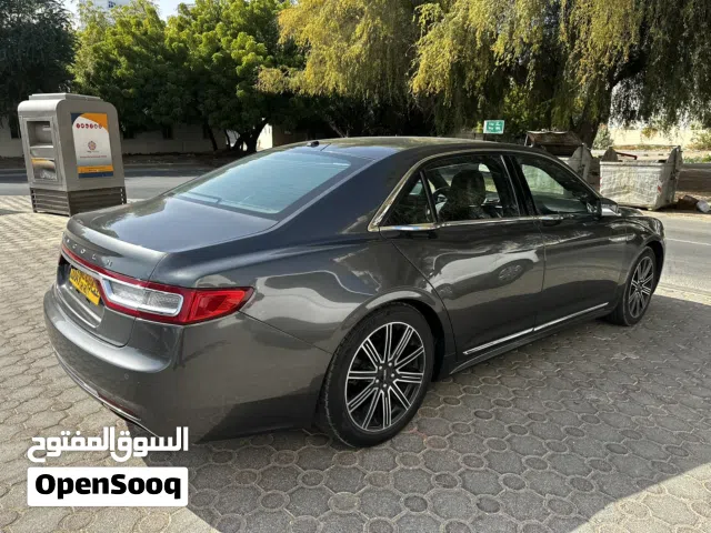 2017 لينكولن كونتيننتال Standard