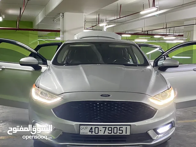 FORD FUSION SE 2018  HYBRID  للبيع بداعي السفر