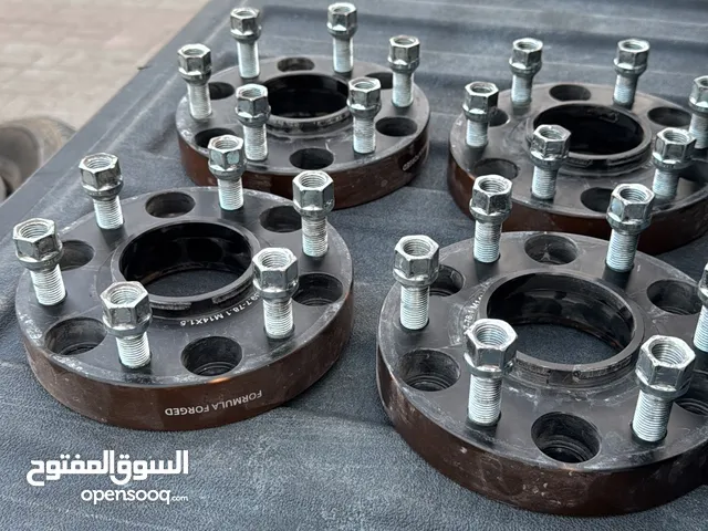 اربع سبيسرات راكبات على السلفرادو 2020 و يركبن للسييرا ماركة فورملا مقاس 30 للبيع ب 30 ريال
