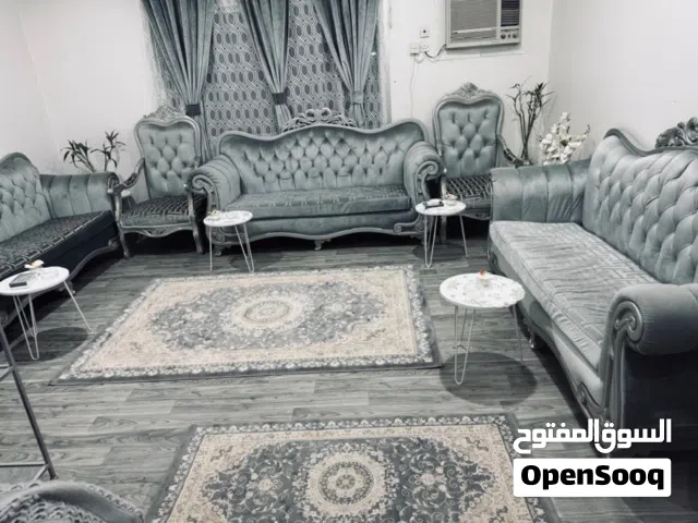 اثاث كنب للبيع  مستعمل وقابل للتفاوض