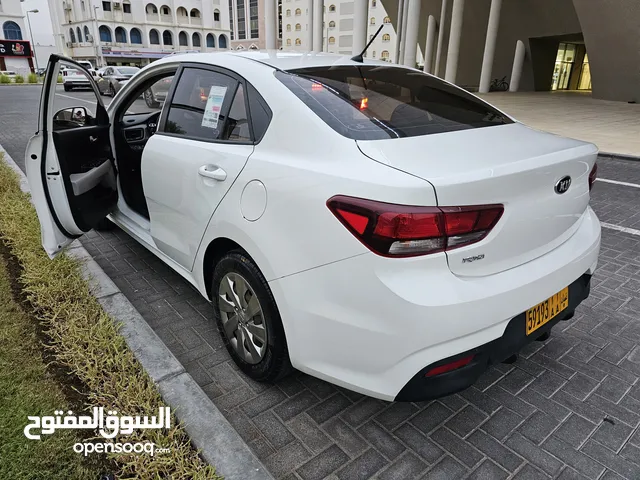 kia rio full auto 2018 oman  good condition