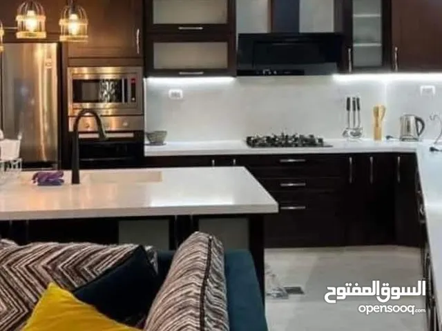 شقه فرش ممتاز قرب سارع القدس في البيره ومشتل قلقيليه