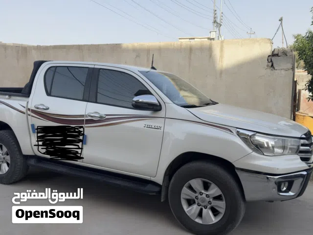 2019 تويوتا هيلوكس SR