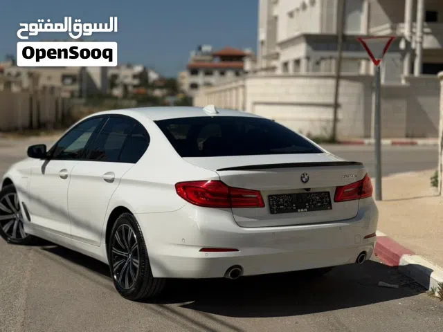 2020 بي ام دبليو الفئة 5 530e