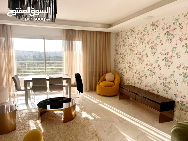 حدائق قرطاج شقه فندقية صالون و 3 غرف للكراء بالليله