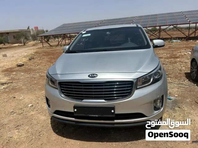 Used Kia Carnival in Daraa
