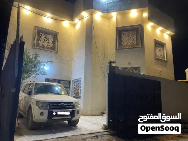 بيت للبيع في الصالحية 200 متر طابقين 5 غرف نوم