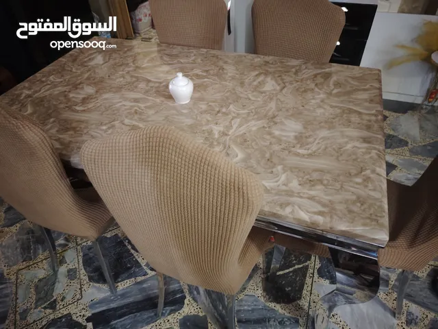 ميز طعام ستيل