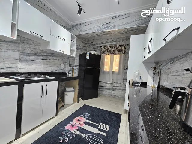 145 m2 3 Bedrooms Apartments for Rent in Tripoli Souq Al-Juma'a
