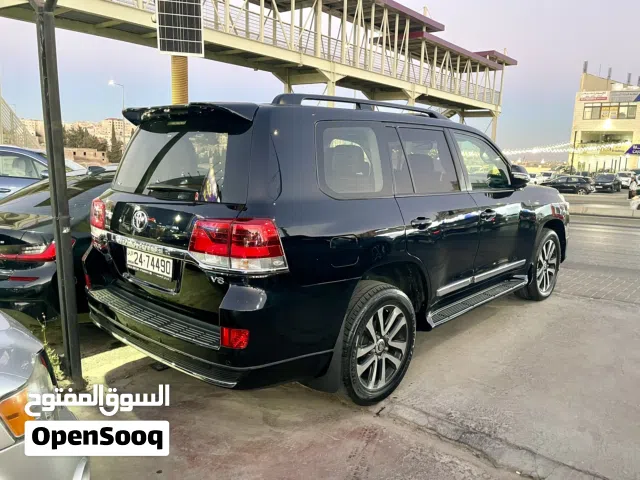 2018 Toyota Land Cruiser GXR