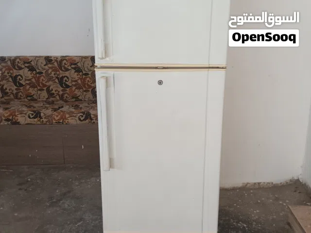 ثلاجة جنرال ديلوكس نظيفة شغاله
