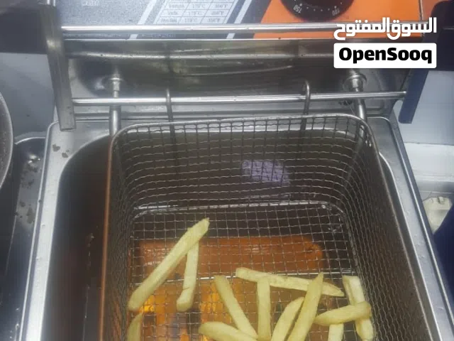 زيت  فرير بطاطا و بروستد كهربائي اوفر من الغاز حوض مناسب لكافة المطاعم  البطاطا