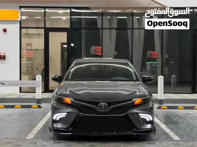 2018 تويوتا كامري SE