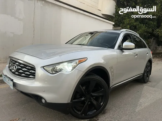 Used Infiniti FX35 in Tripoli