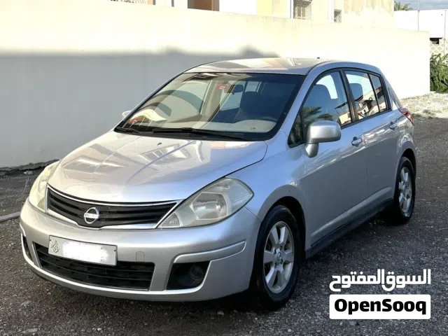 2012, Nissan, Versa, SV