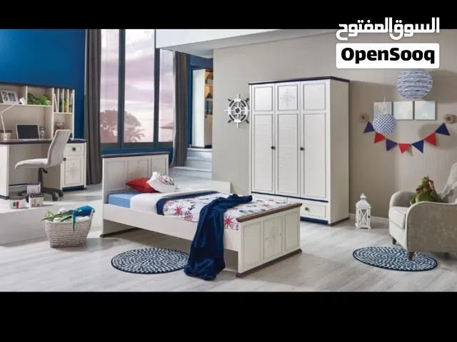 غرفة نوم أطفال خزانه وتخت وكمدينه ومكتب وبيرو وخزانه عدد 2 تخزين