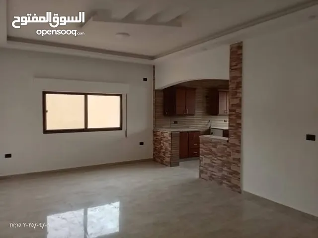 140 m2 5 Bedrooms Apartments for Sale in Zarqa Al Zarqa Al Jadeedeh