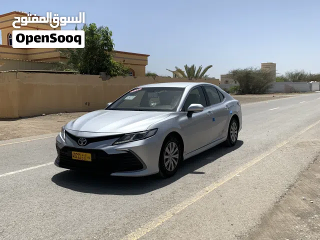 2022 تويوتا كامري LE