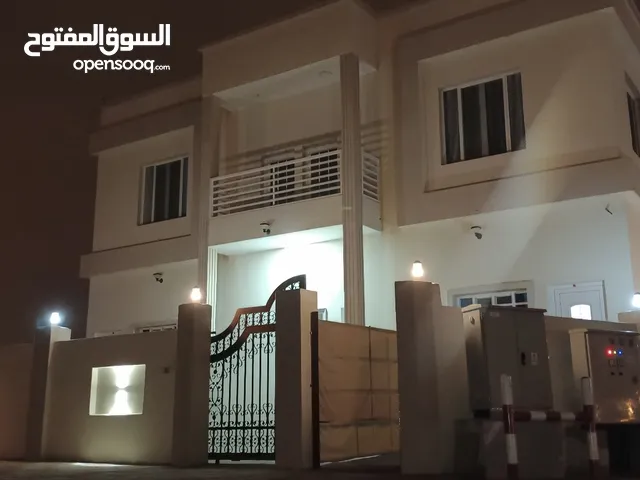 400 m2 3 Bedrooms Villa for Rent in Dhofar Salala
