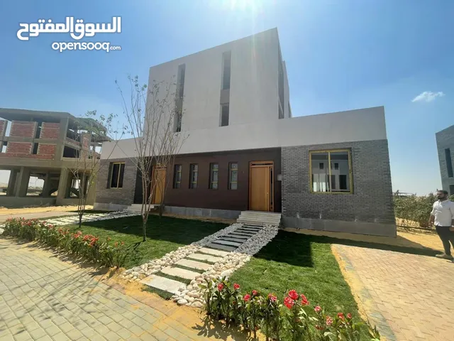 205 m2 4 Bedrooms Villa for Sale in Cairo El Mostakbal