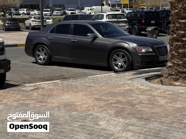 2013 كرايسلر 300 300S v8
