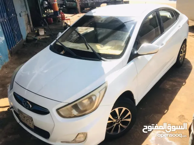 للبيع في بحري   مضلع 2016 مقاس واحد  قير اتوماتيك  ترخيص خ5 جديد  تكييف شغال  الحالة العامة ممتازة