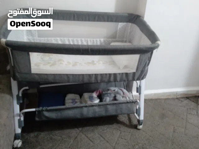 تاخت اطفال نضيف بس في مزا خفيف عادي بتخيط