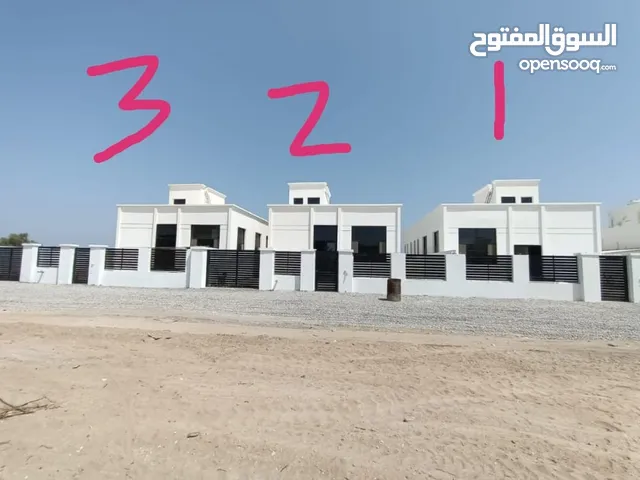 200m2 3 Bedrooms Villa for Sale in Al Batinah Barka