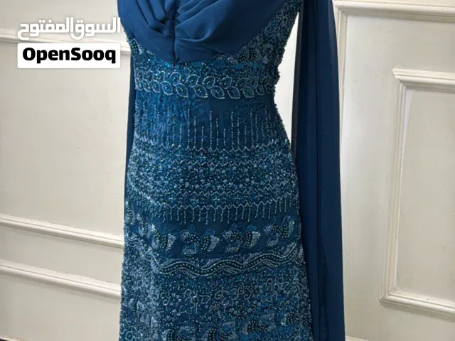فستان سهرة جديد