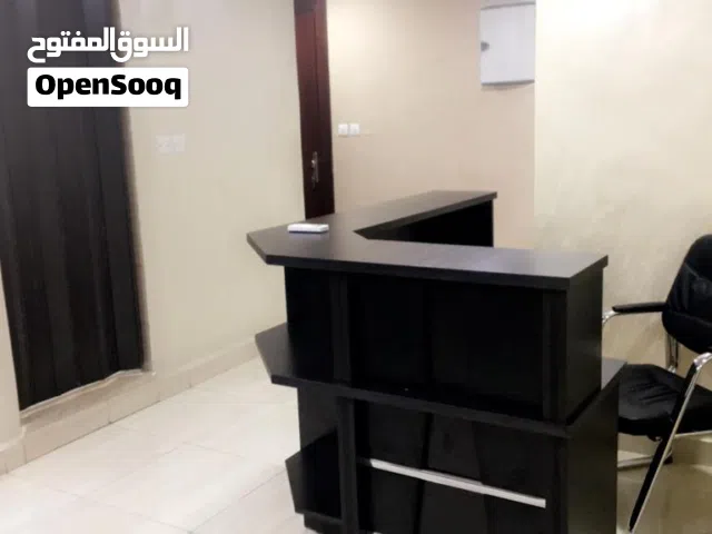 مكتب يصلح ك عياده جاهزه