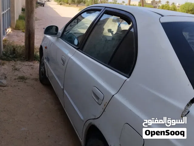 هونداي فيرنا 2002