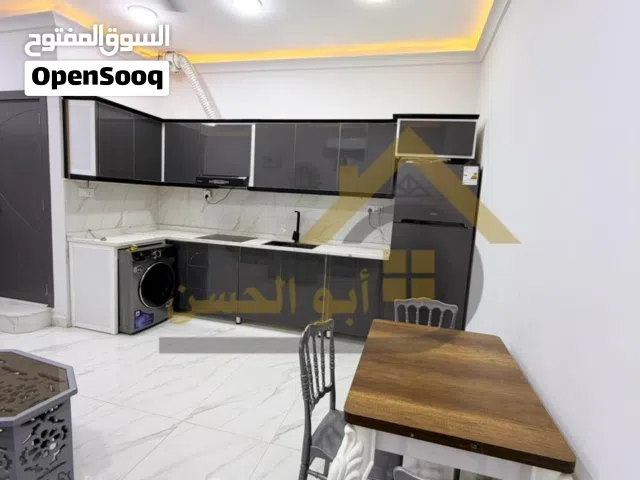 90 m2 1 Bedroom Apartments for Rent in Basra Juninah
