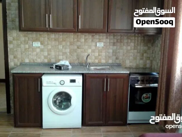 استديو مفروش جديد قرب الجامعة الاردنية  غرفة وصالون