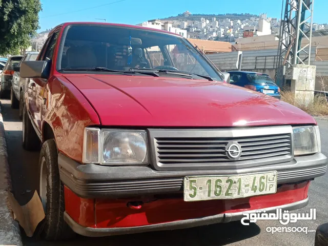 اوبل كورسا للبيع موديل 1986 مطور 1300 جير عادي