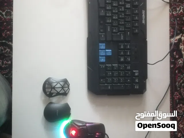 مۆدێلی کیبۆردەکەم Zornweeـیە. وە مۆدێلی ماوسەکەم T-wolfـە.