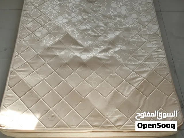 مرتبة جريوي طبية طبقتين مستعملة