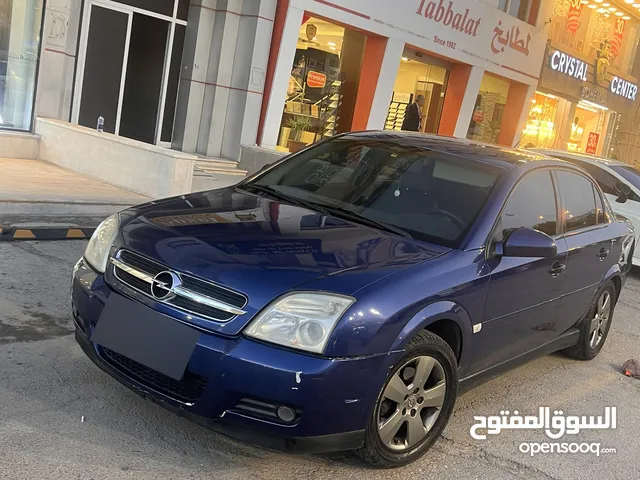 اوبل فكترا سي موديل 2002 بحالة ممتازه