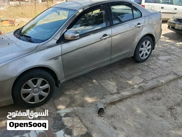 2016 ميتسوبيشي لانسر GLX
