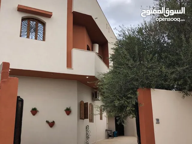 200 m2 4 Bedrooms Townhouse for Sale in Tripoli Souq Al-Juma'a