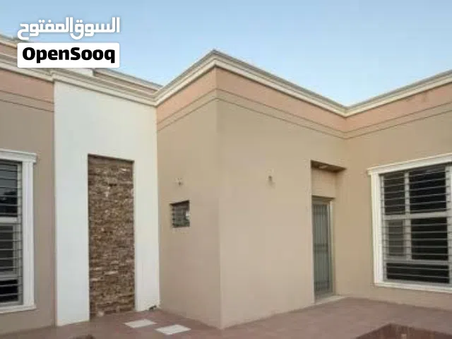 300 m2 4 Bedrooms Townhouse for Rent in Basra Tannumah